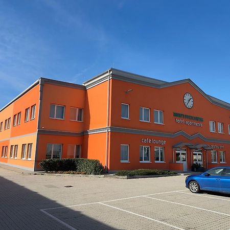 Winrooms "Hotel&Appartement" Wiener Neustadt Dış mekan fotoğraf