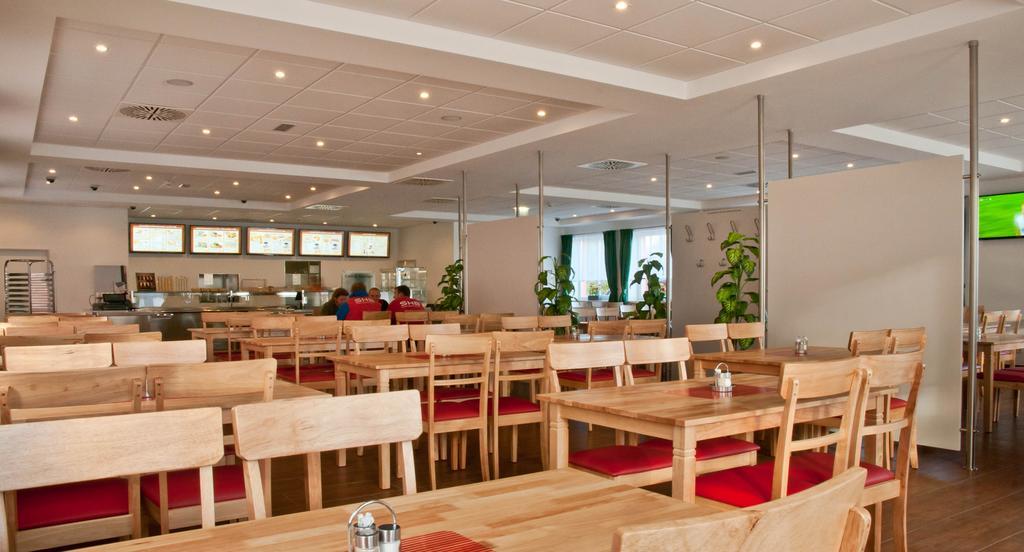 Winrooms "Hotel&Appartement" Wiener Neustadt Dış mekan fotoğraf