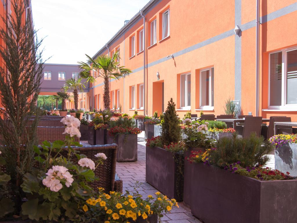 Winrooms "Hotel&Appartement" Wiener Neustadt Dış mekan fotoğraf